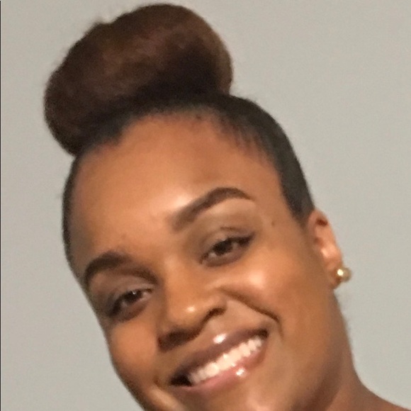 Meet your Posher, Tamesha - Picture 1 of 1